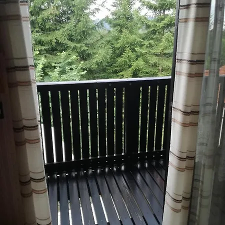 Hugo's House 度假居 Rakitna
