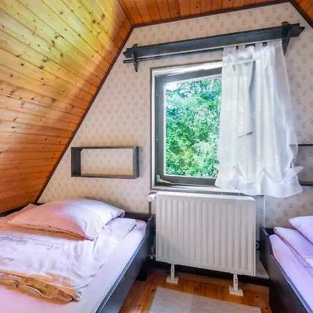 Tatil Evi Hugo's House Rakitna