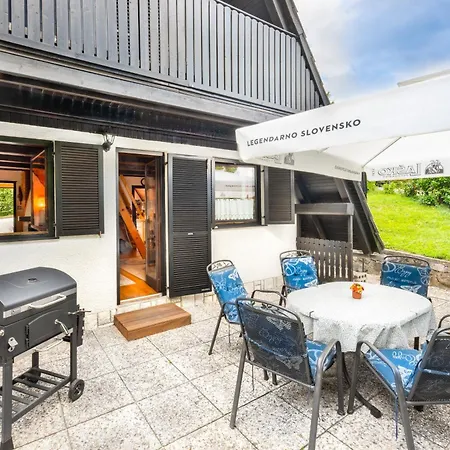 Nyaraló Hugo's House