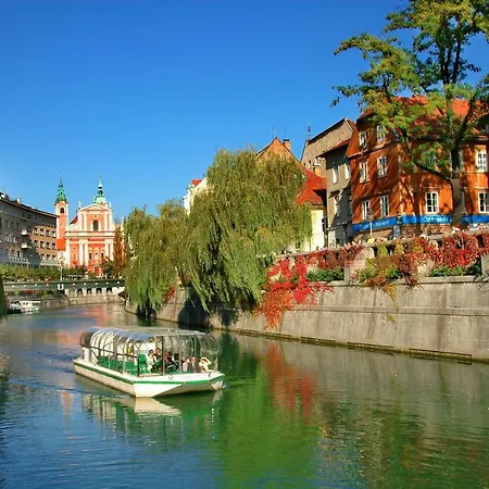 Hugo's House Tatil Evi