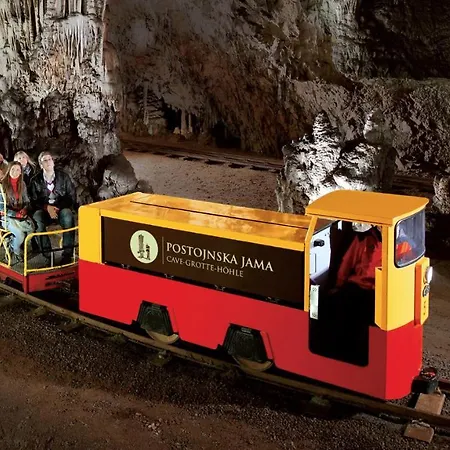 Hugo's House * Rakitna